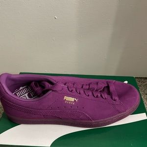 Brand new puma sneakers